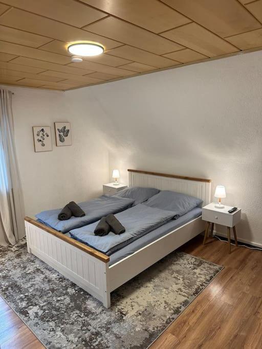 Gemuetliche Wohnung Naehe Alsfeld - Parkplatz Exterior foto
