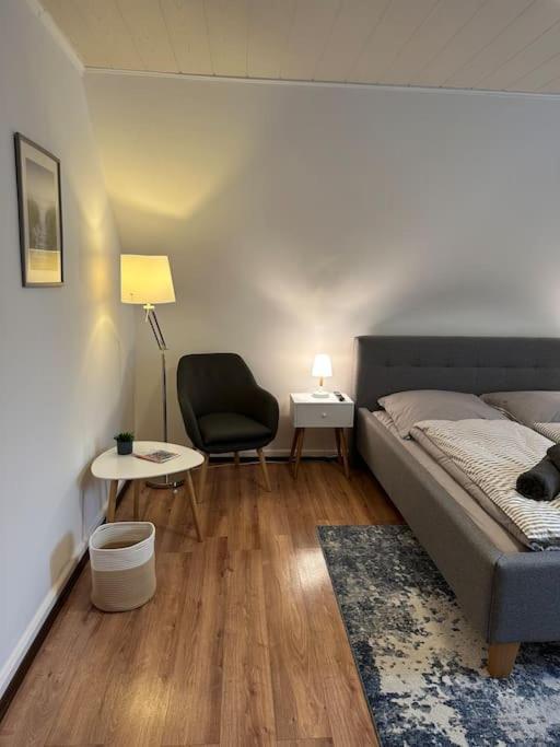 Gemuetliche Wohnung Naehe Alsfeld - Parkplatz Exterior foto